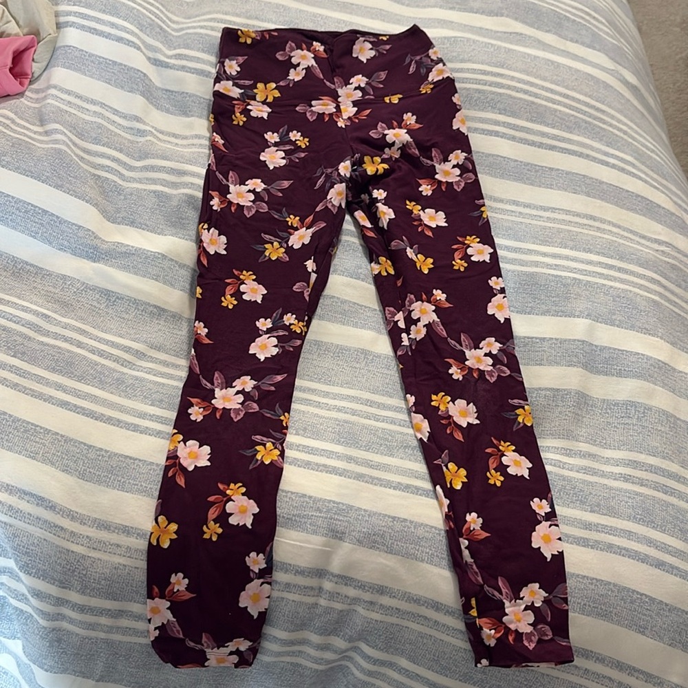 Used PINK leggings